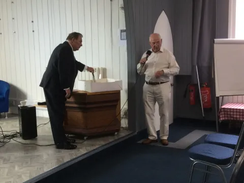 Cutting the cake